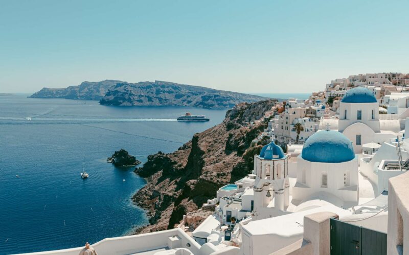 How to Spend the Best Holidays on the Greek Islands