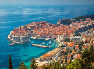 Travelling to Dubrovnik: find best package holidays 