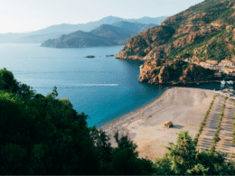 Découvrir la côte Corse